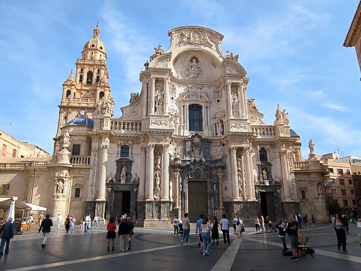 Façana principal de la catedral de Múrcia